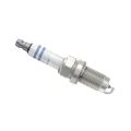 BOSCH Zapalovací svíčka 0 242 240 665 pro Audi A3 8P Seat Ibiza IV Skoda Fabia II VW Volkswagen Golf VI1.2 TSI 1.4 TFSI