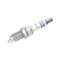 BOSCH Zapalovací svíčka 0 242 240 665 pro Audi A3 8P Seat Ibiza IV Skoda Fabia II VW Volkswagen Golf VI1.2 TSI 1.4 TFSI