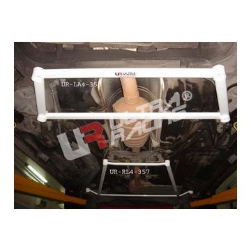 Rear Lower Brace Ultra Racing for Volvo 850 Turbo 4D/Wagon