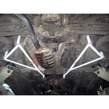 Rear Member Braces Ultra Racing for BMW 3-Series E46 99-05