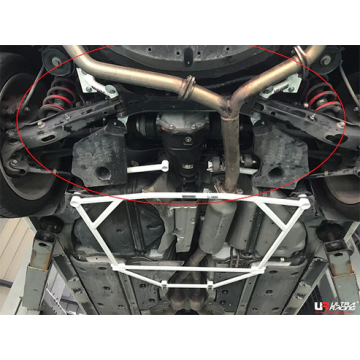 2-Point Rear Lower Brace (816P) Ultra Racing for Toyota Mark X (X120) 2.5 V6 2WD 04-16
