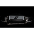 Chladič oleje Mishimoto 12+ BMW F10 F90 M5 / 12-18 F13 M6 stříbrný