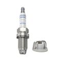 BOSCH Zapalovací svíčka nikl 0 242 235 668 pro Audi AAH AJQ 1.6 1.8 2.6 2.8 BMW M40 M50 M52 Renault D7F K7J 1.2 1.4-1