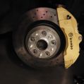 Přední adaptér brzdového třmenu Kit MZR Garage Nissan Skyline Stagea ZR/ZL18 (Porshe VW Audi) pro kotouč 360mm (Lexus ISF)-2